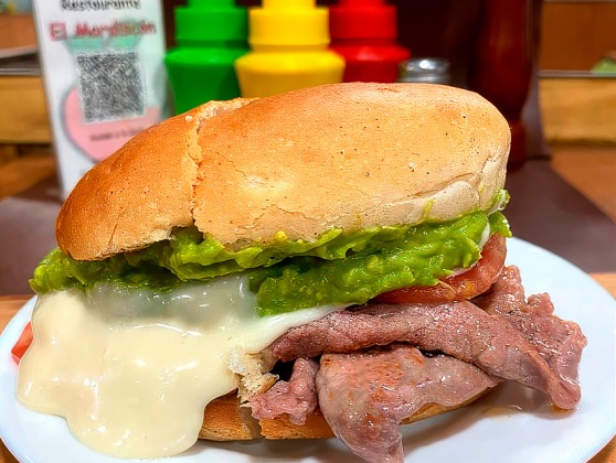 Sándwiches Clásicos Sándwiches Clásicos